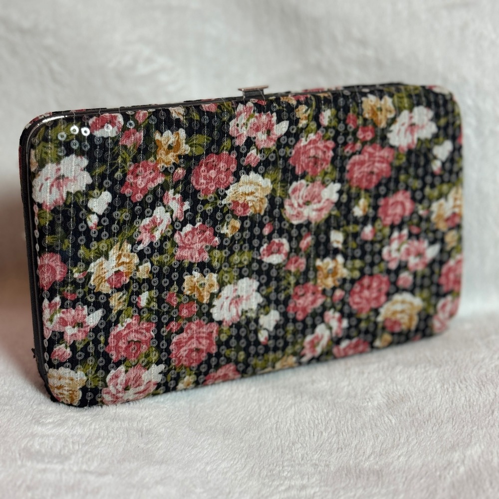 Black Floral Sequins Hardshell Wallet Clutch Organizer Multicolor Clasp Closure